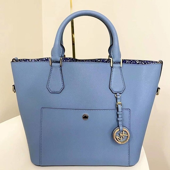 Michael Kors 35H7GGRS7T Greenwich Large Leather Bucket Grab Bag In Sky